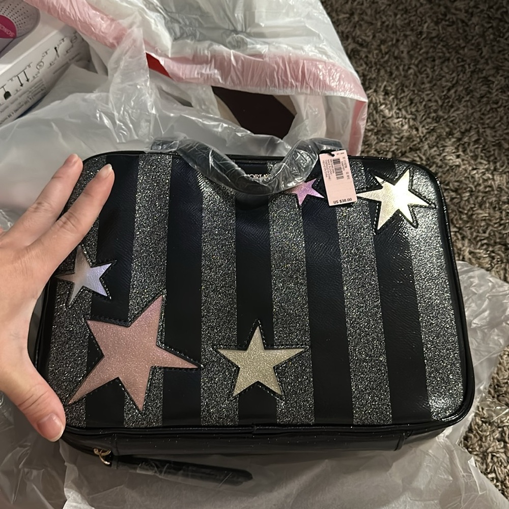 Makeup bag - Picture 2 of 2